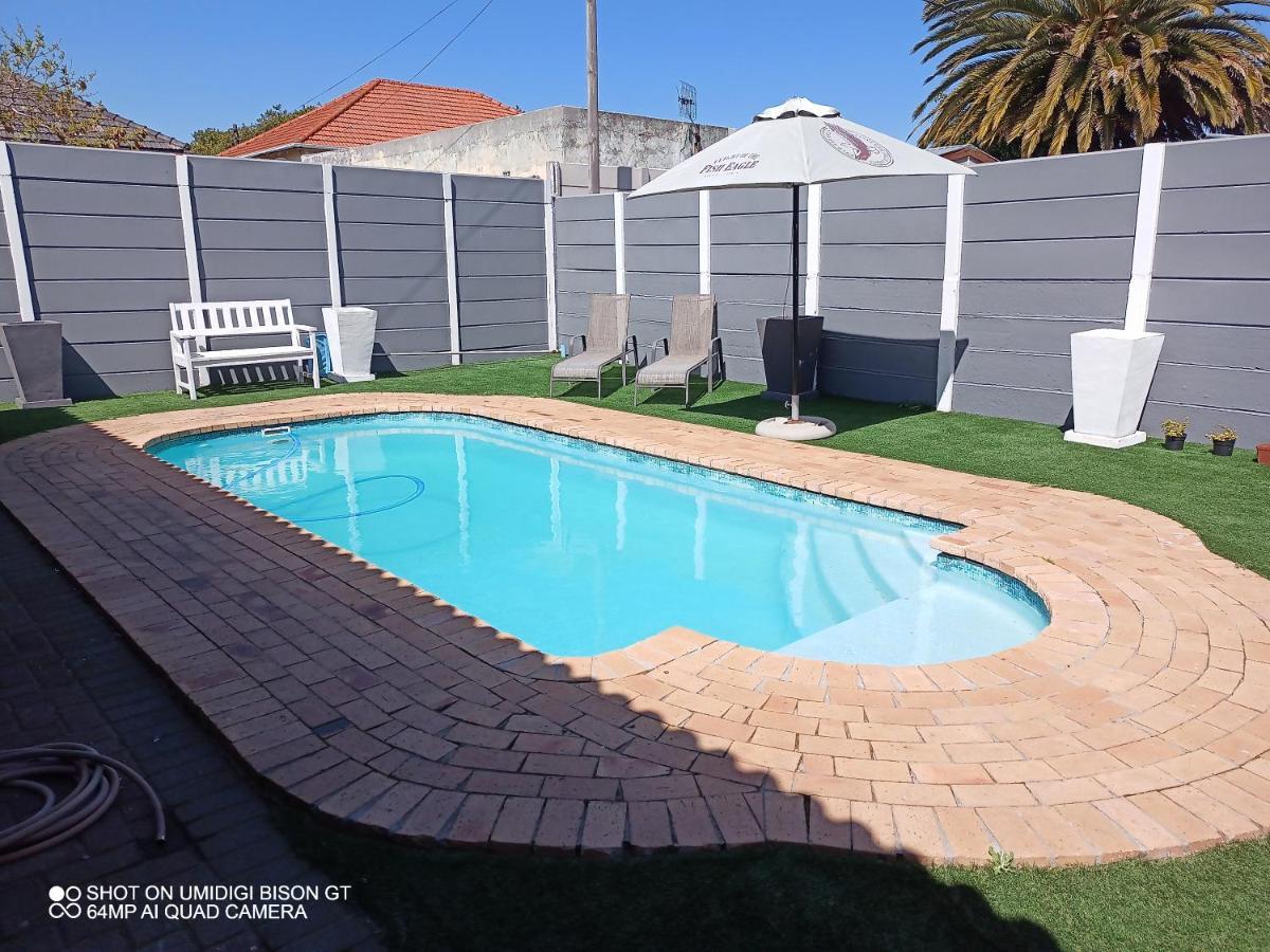 Apartment Palm Tree Cape Town